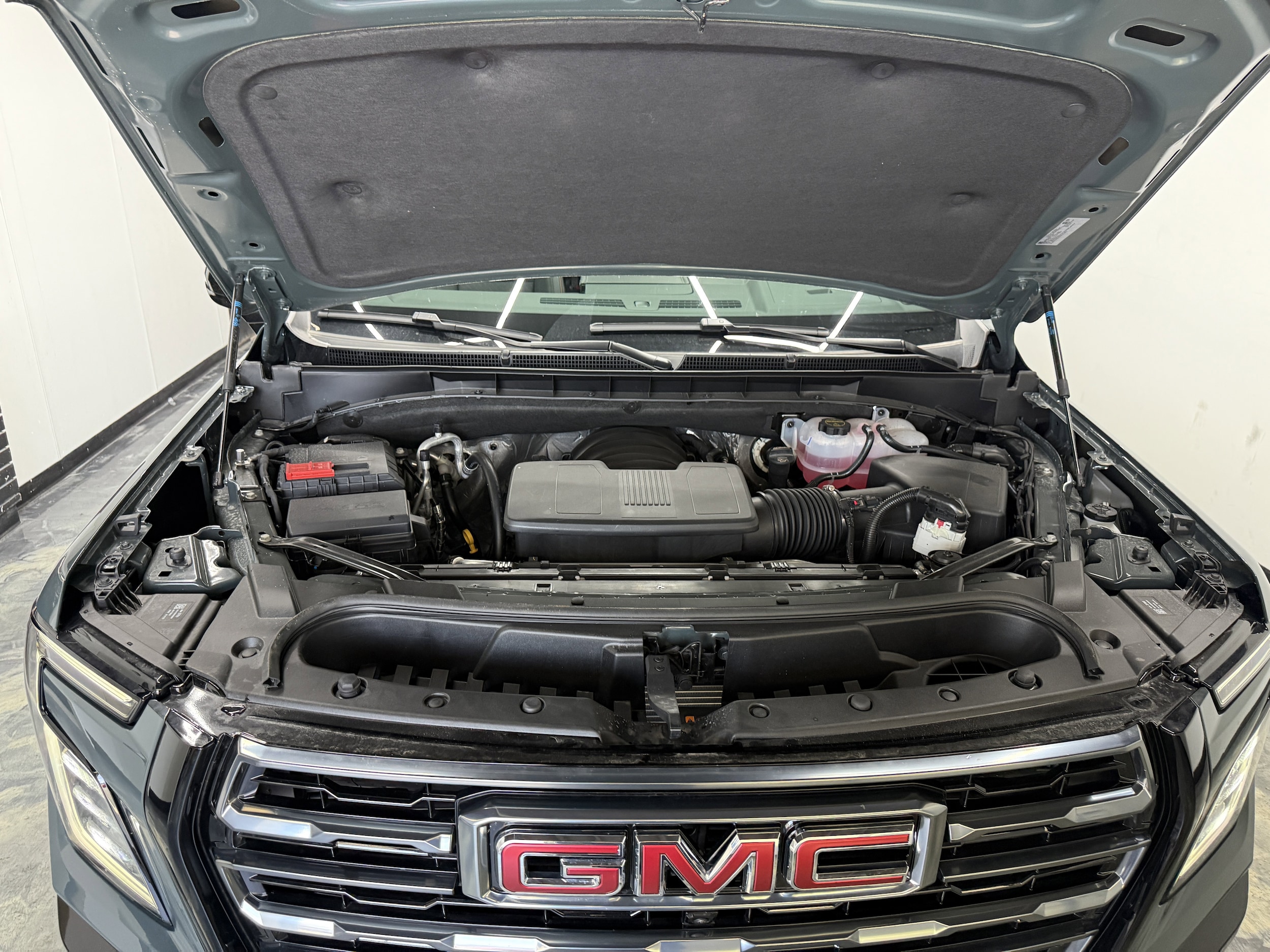 2026 GMC Yukon AT4 - Photo 34