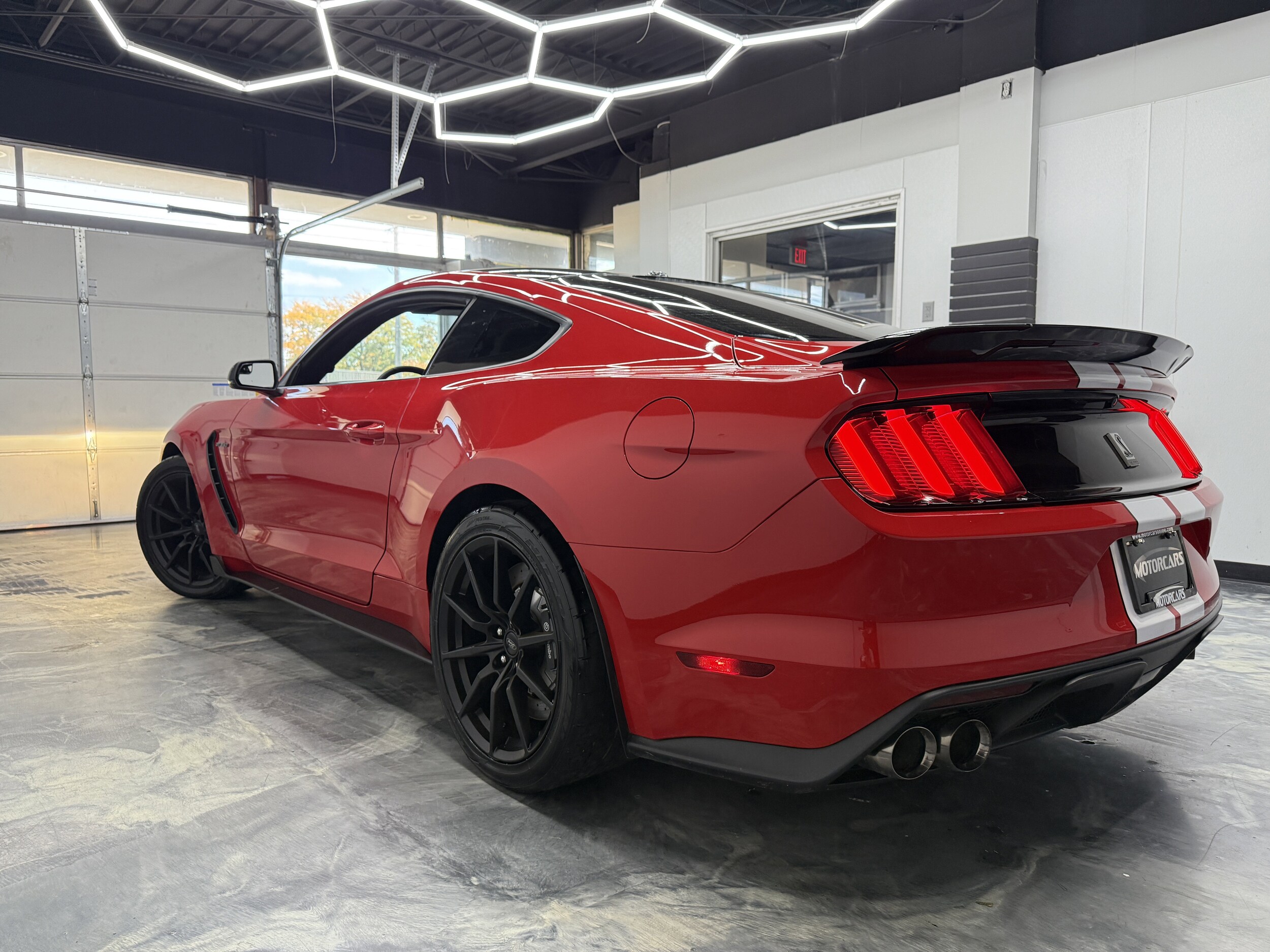 2016 Ford Mustang Shelby GT350 photo 3