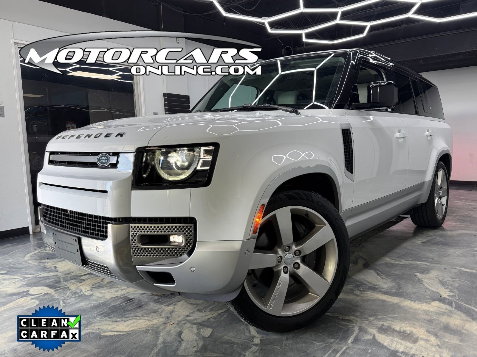 2023 Land Rover Defender First Edition's photo