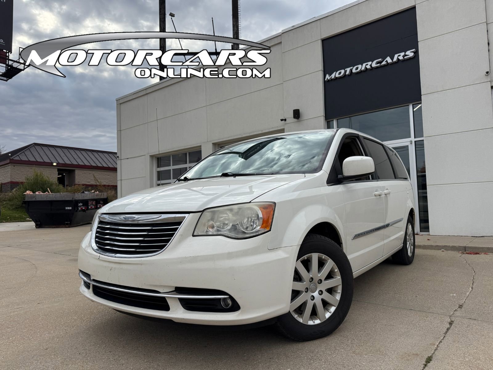 2013 Chrysler Town & Country Touring