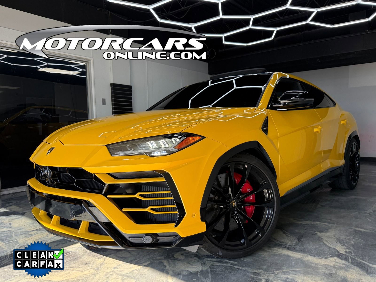 2019 Lamborghini Urus -'s photo