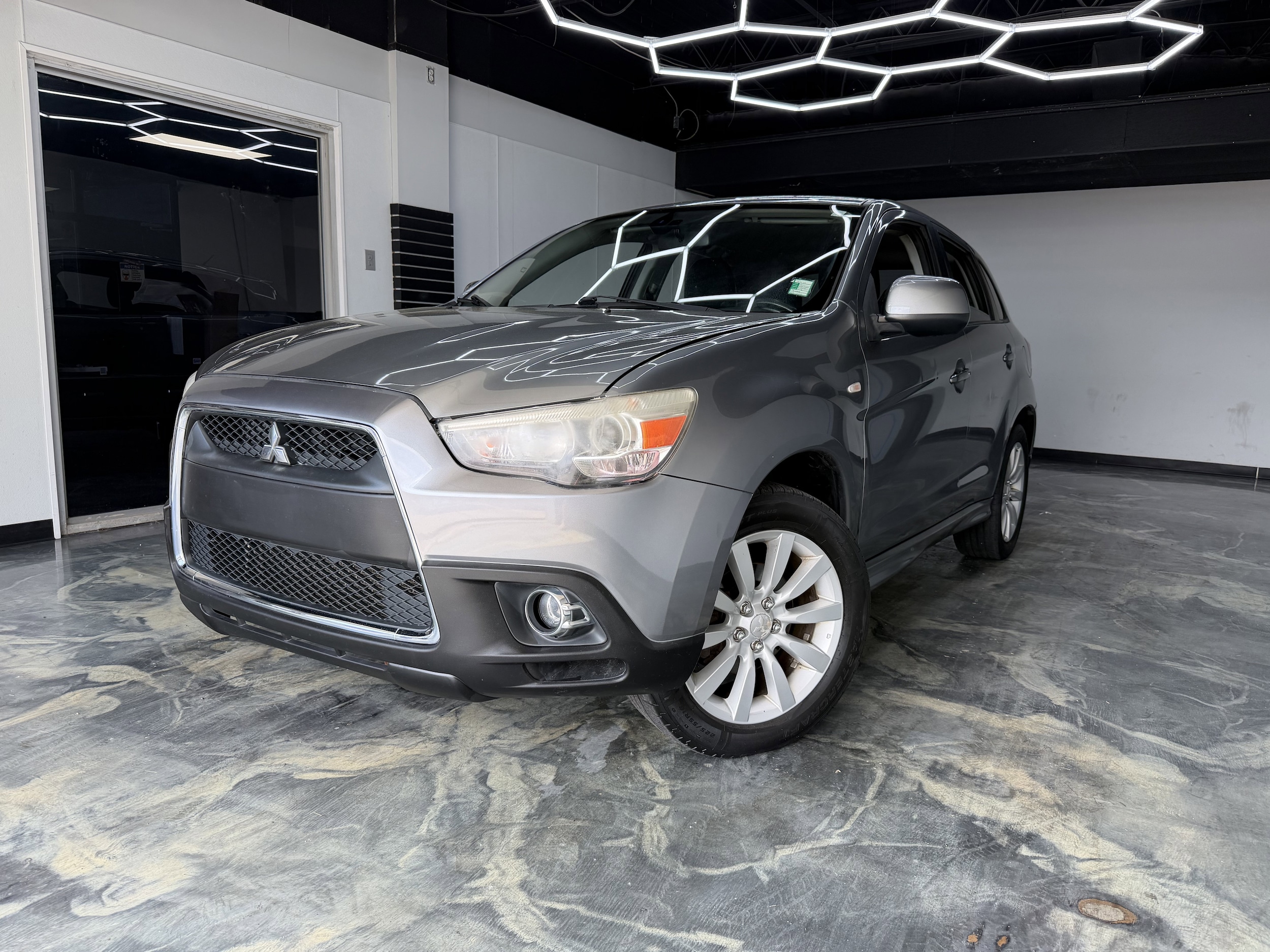 2011 Mitsubishi Outlander Sport SE 4WD's photo
