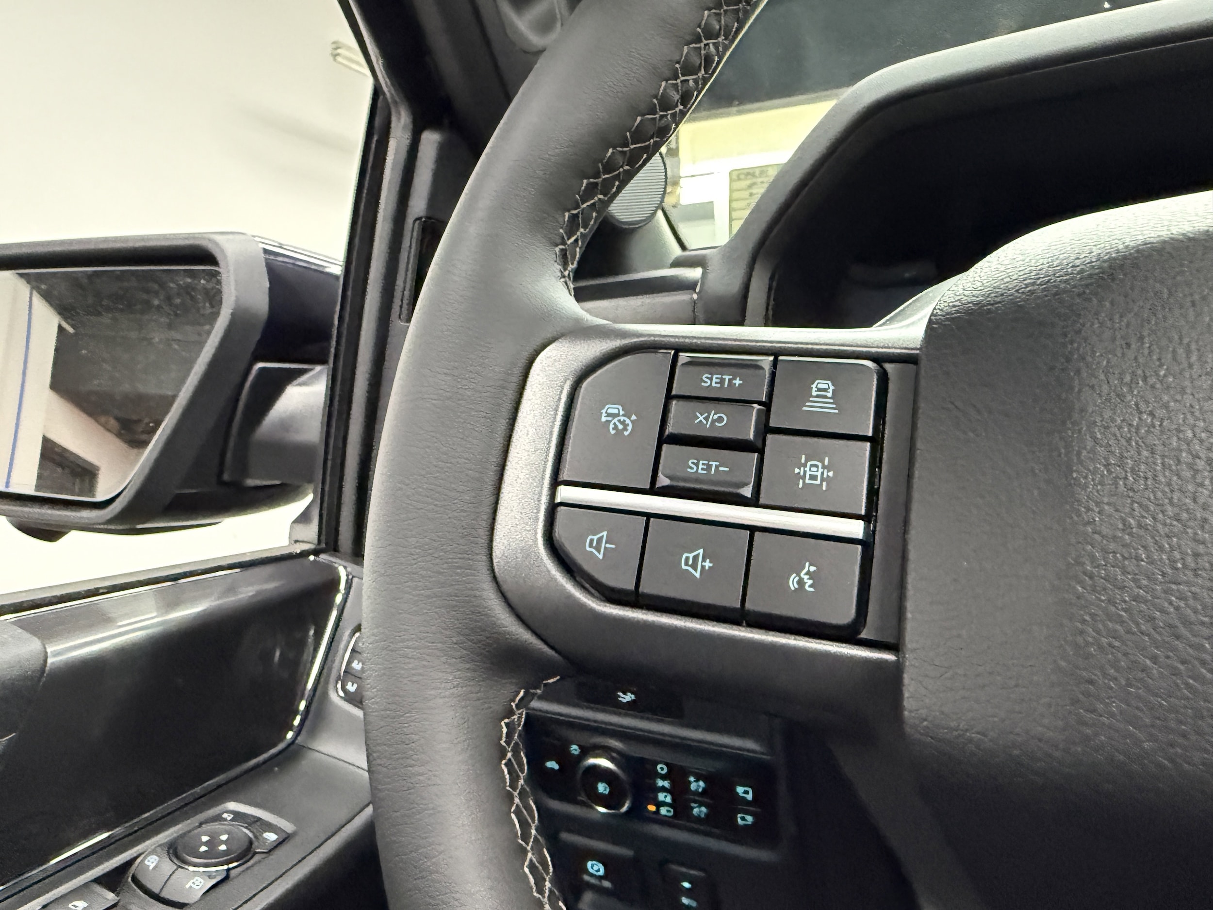 2026 Ford F-150 Lariat - Photo 16
