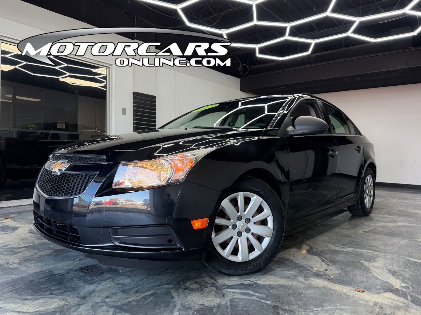 2011 Chevrolet Cruze LS's photo