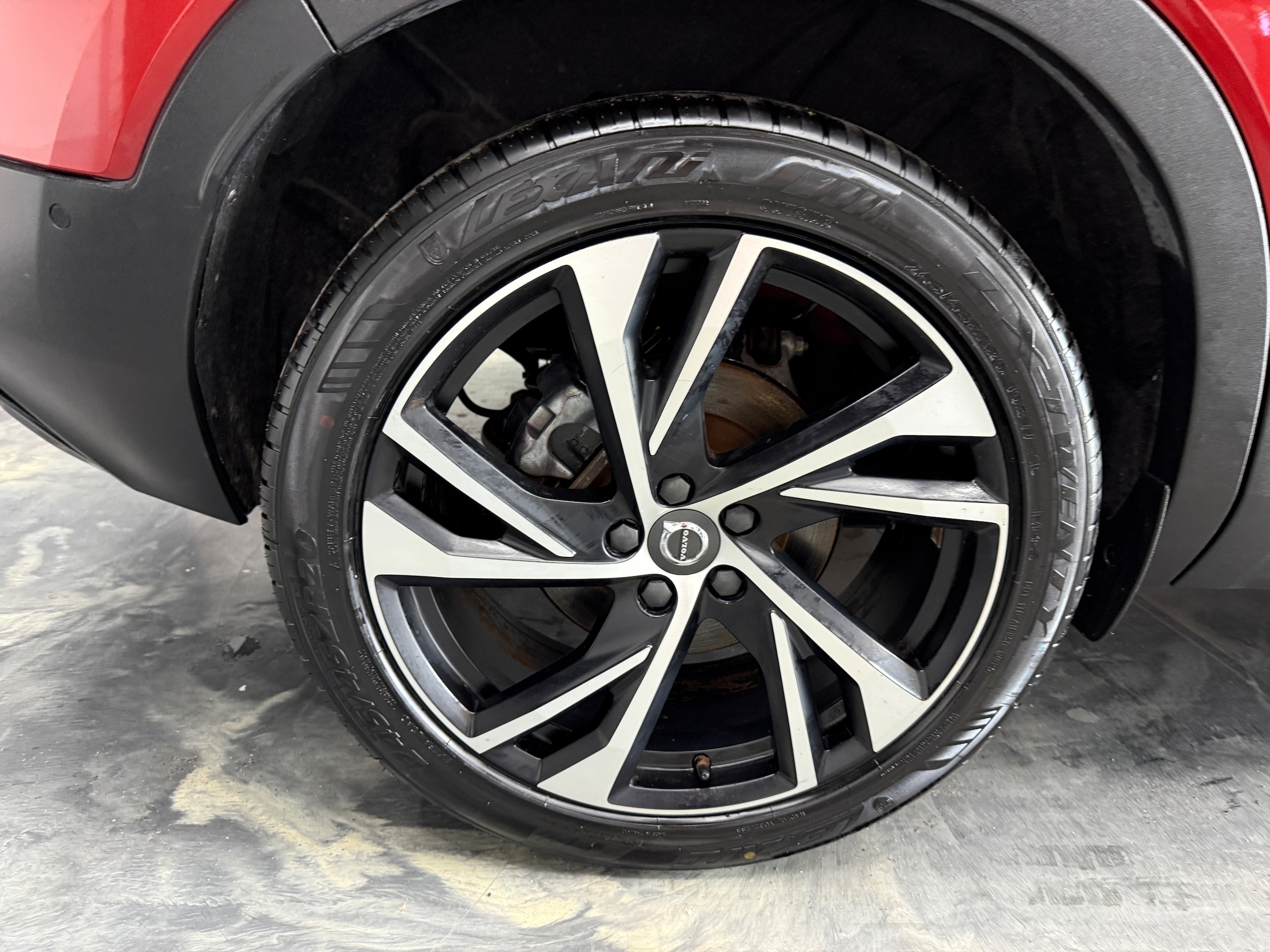 2021 Volvo XC40 R-Design - Photo 22