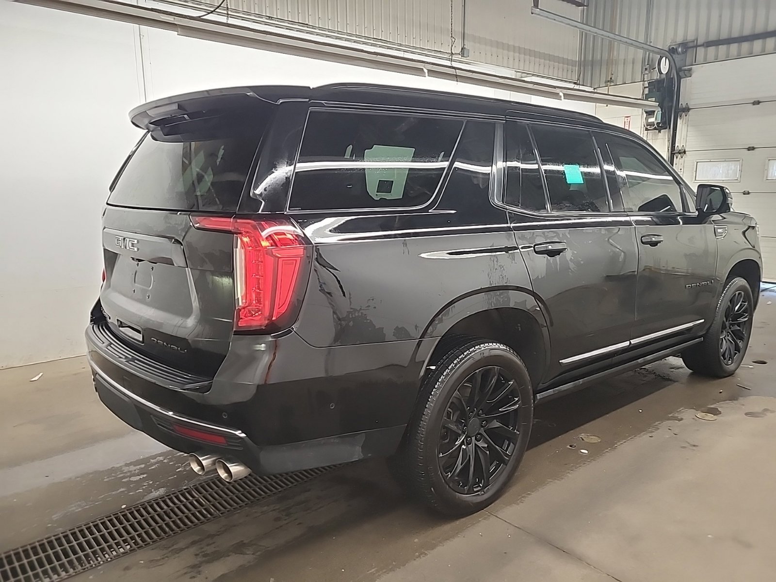 2023 Gmc Yukon Denali Ultimate photo 3
