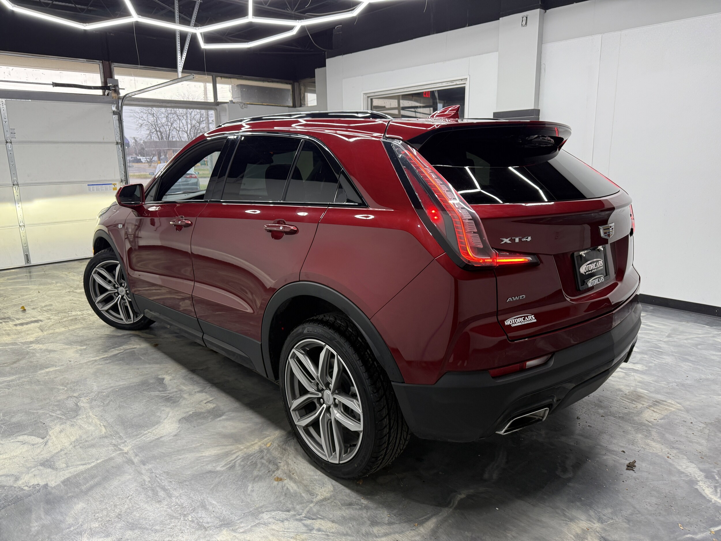 2020 Cadillac XT4 Sport photo 2