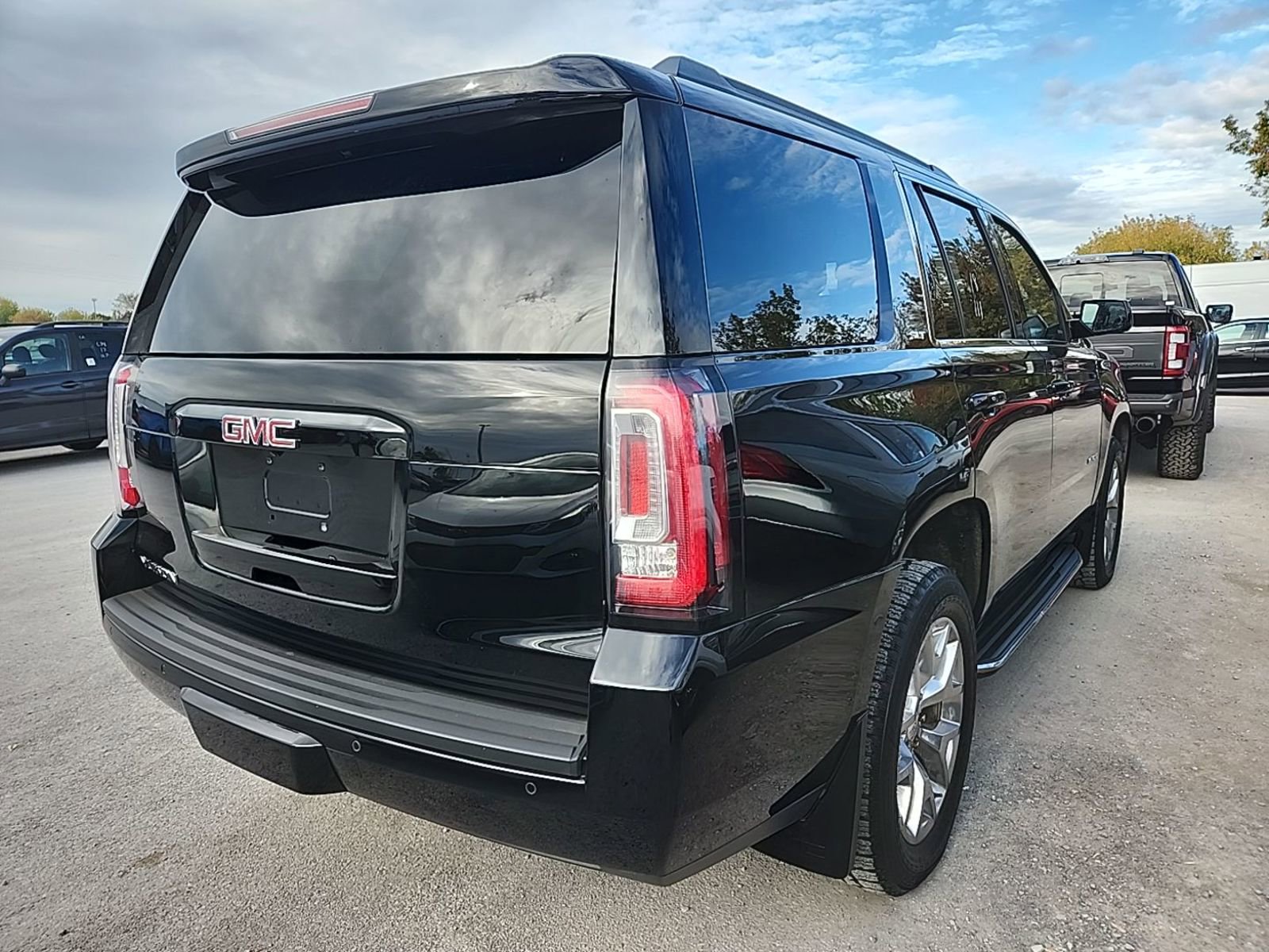 2018 Gmc Yukon SLT photo 3