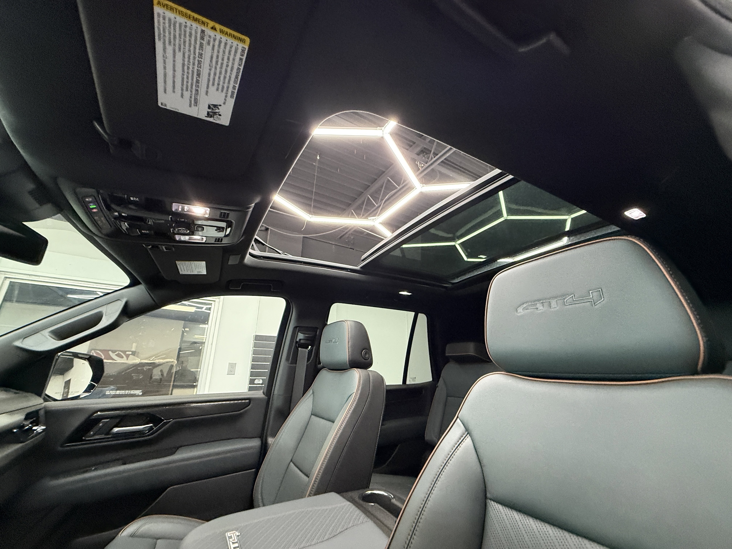 2026 GMC Yukon AT4 - Photo 13