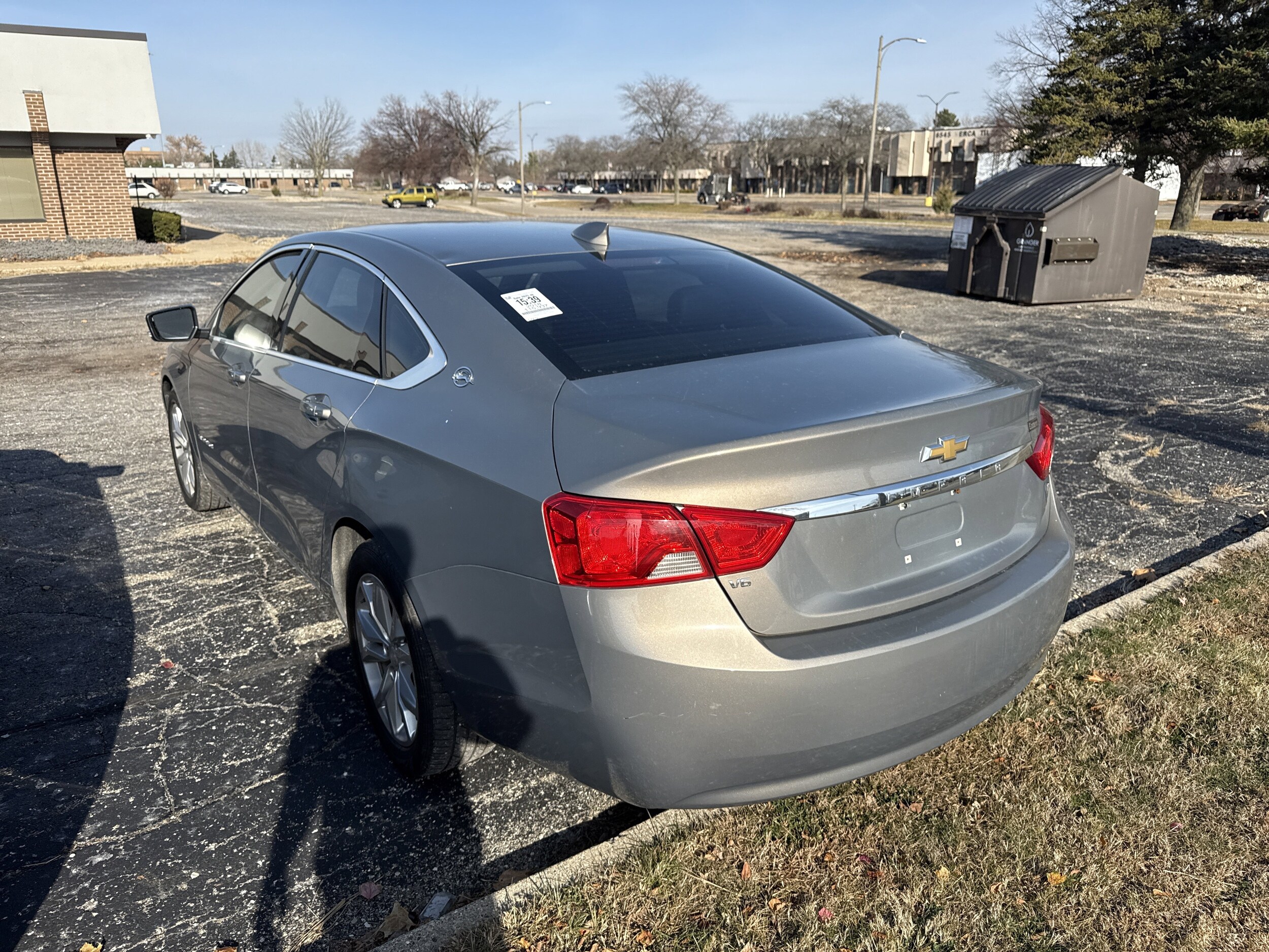 2018 Chevrolet Impala 1LT photo 2