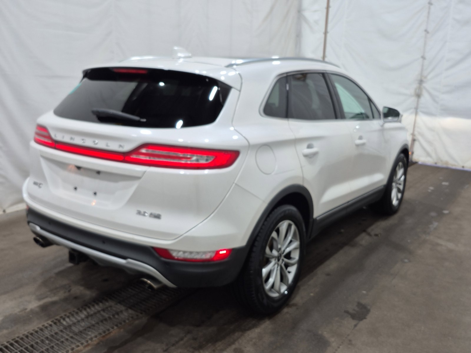 2016 Lincoln MKC Reserve photo 3