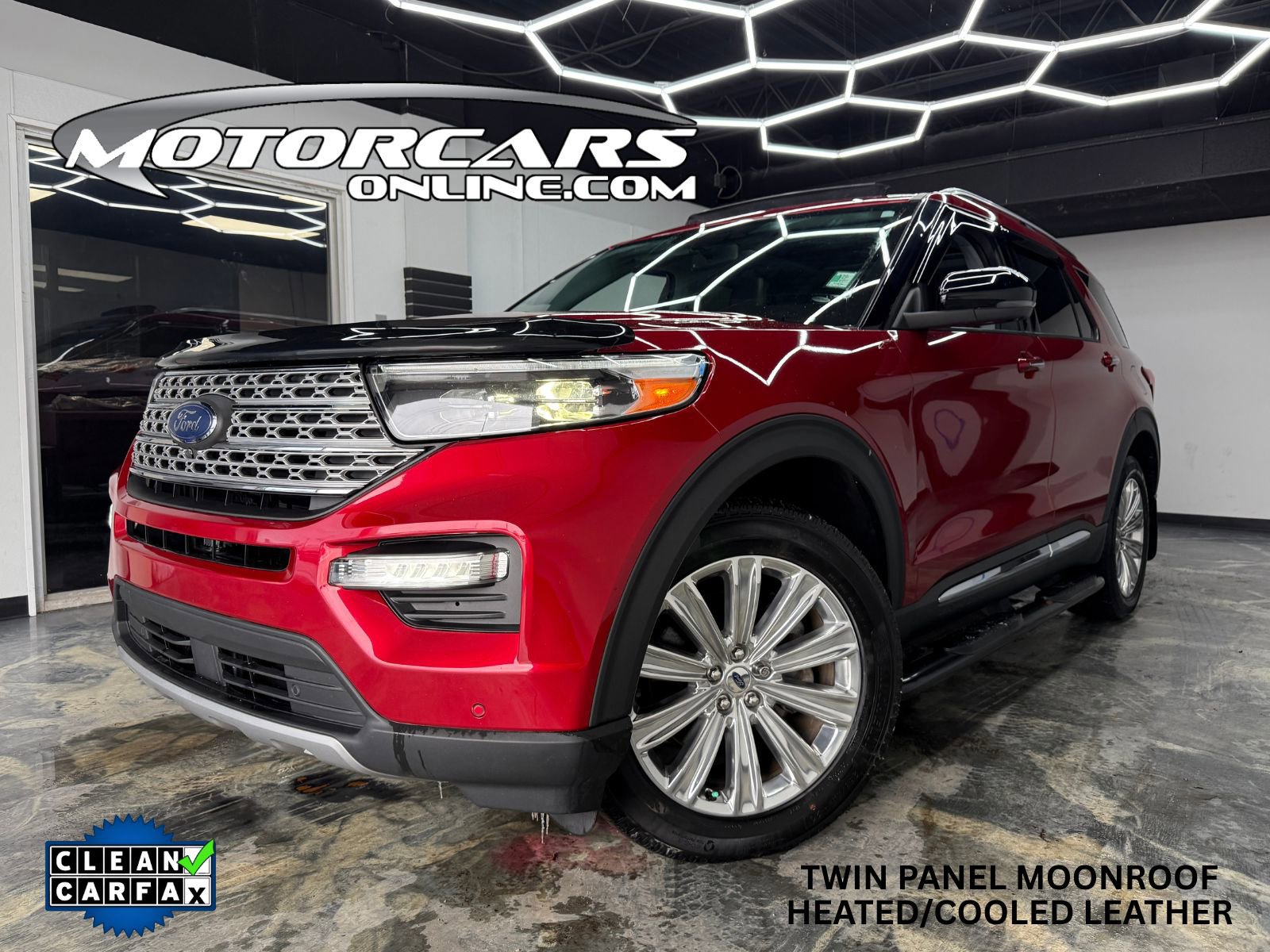 2021 Ford Explorer Limited's photo