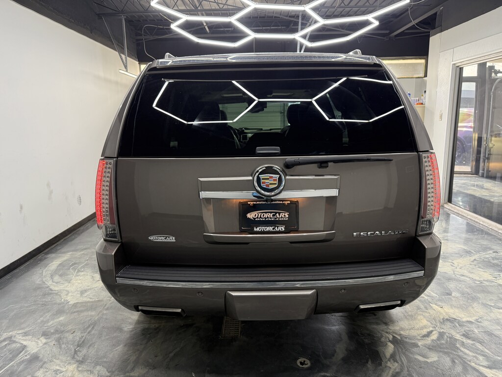 Used 2014 Cadillac Escalade Premium SUV