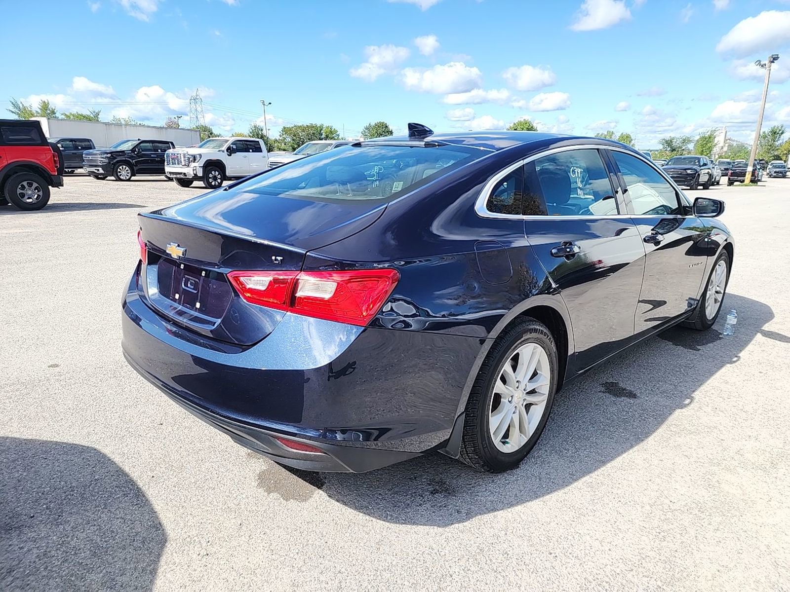 2016 Chevrolet Malibu 1LT photo 3