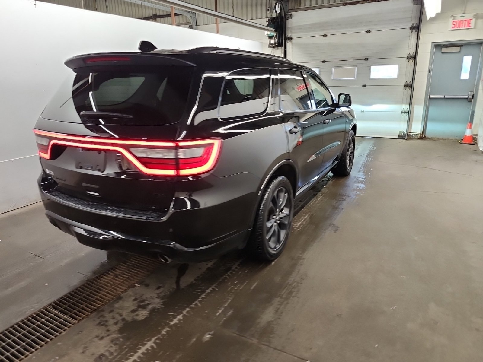 2021 Dodge Durango R/T photo 2
