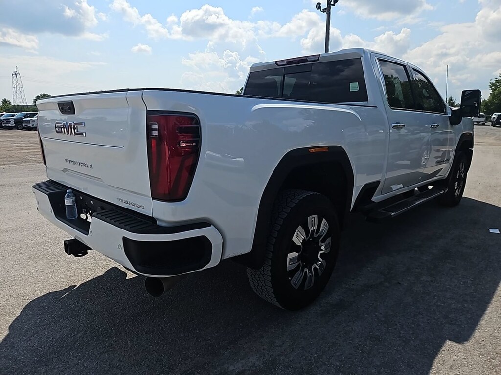 Used 2025 GMC Sierra 2500HD Denali Truck Crew Cab