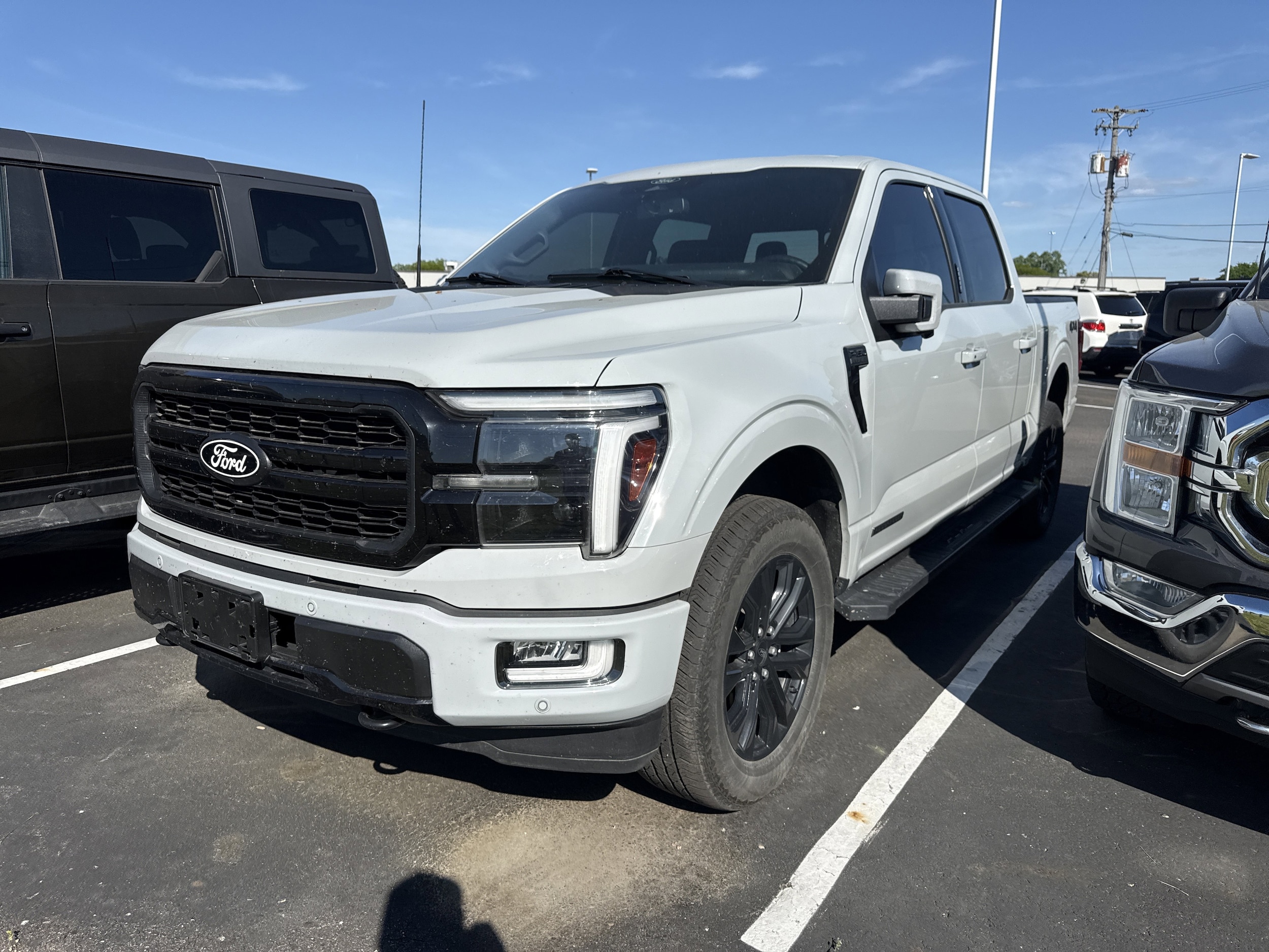 2024 Ford F-150 Lariat 4x4 SuperCrew 145 in's photo