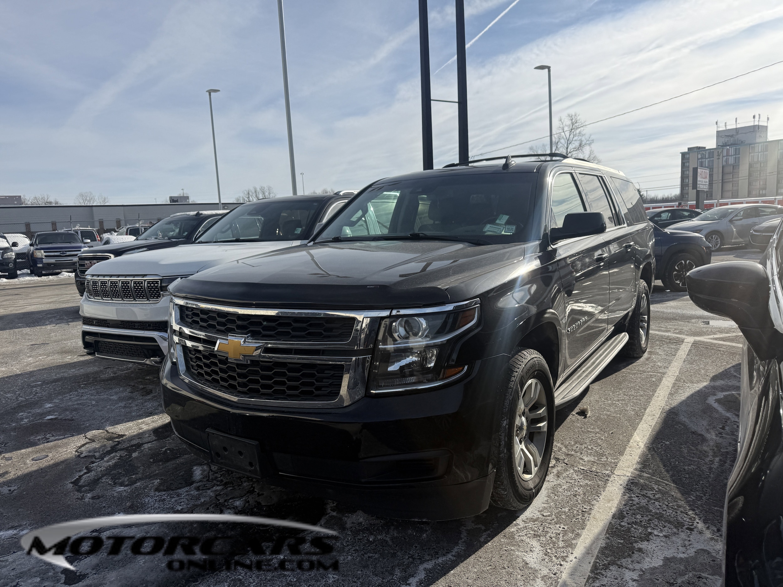 2019 Chevrolet Suburban LT's photo