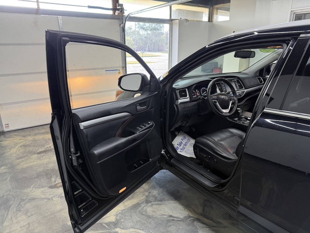 Used 2015 Toyota Highlander XLE SUV