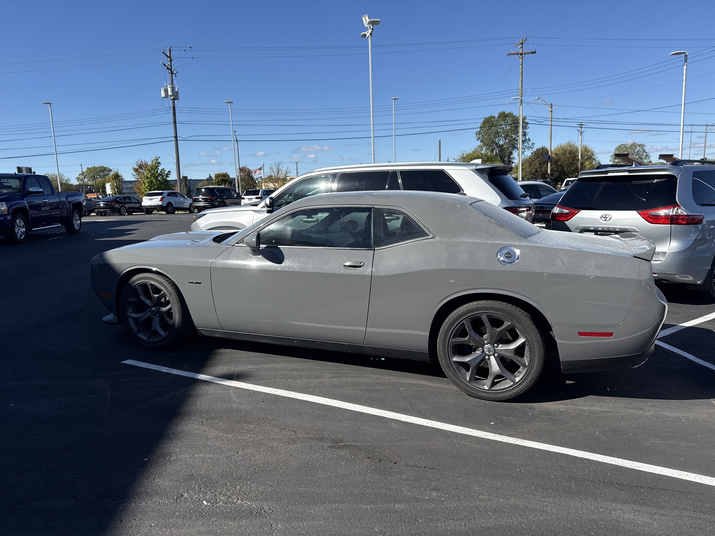 2019 Dodge Challenger R/T photo 3