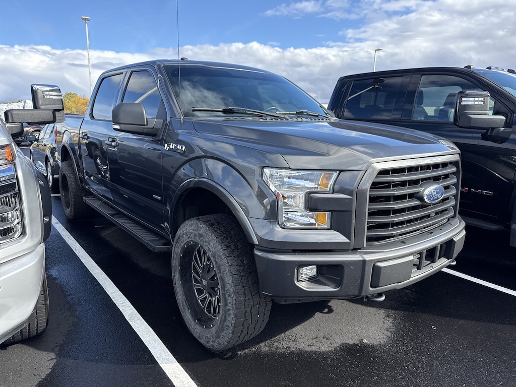 Used 2017 Ford F-150 XLT Truck SuperCrew Cab
