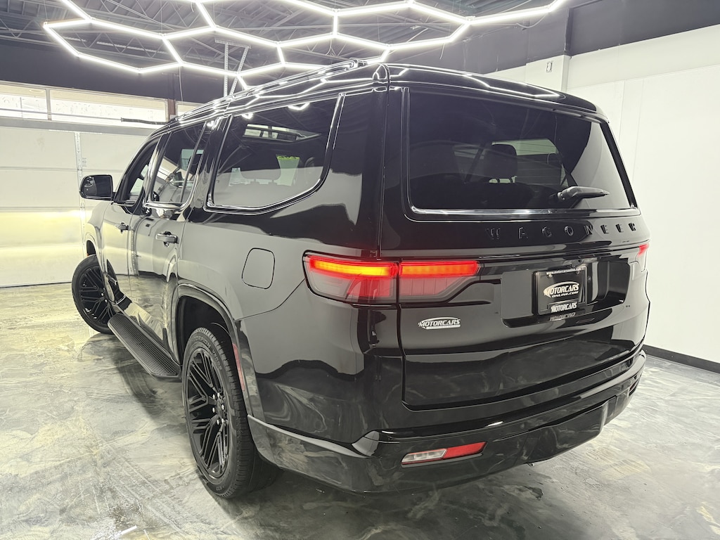 Used 2024 Jeep Wagoneer Series II Customer Preferred Package 25F SUV