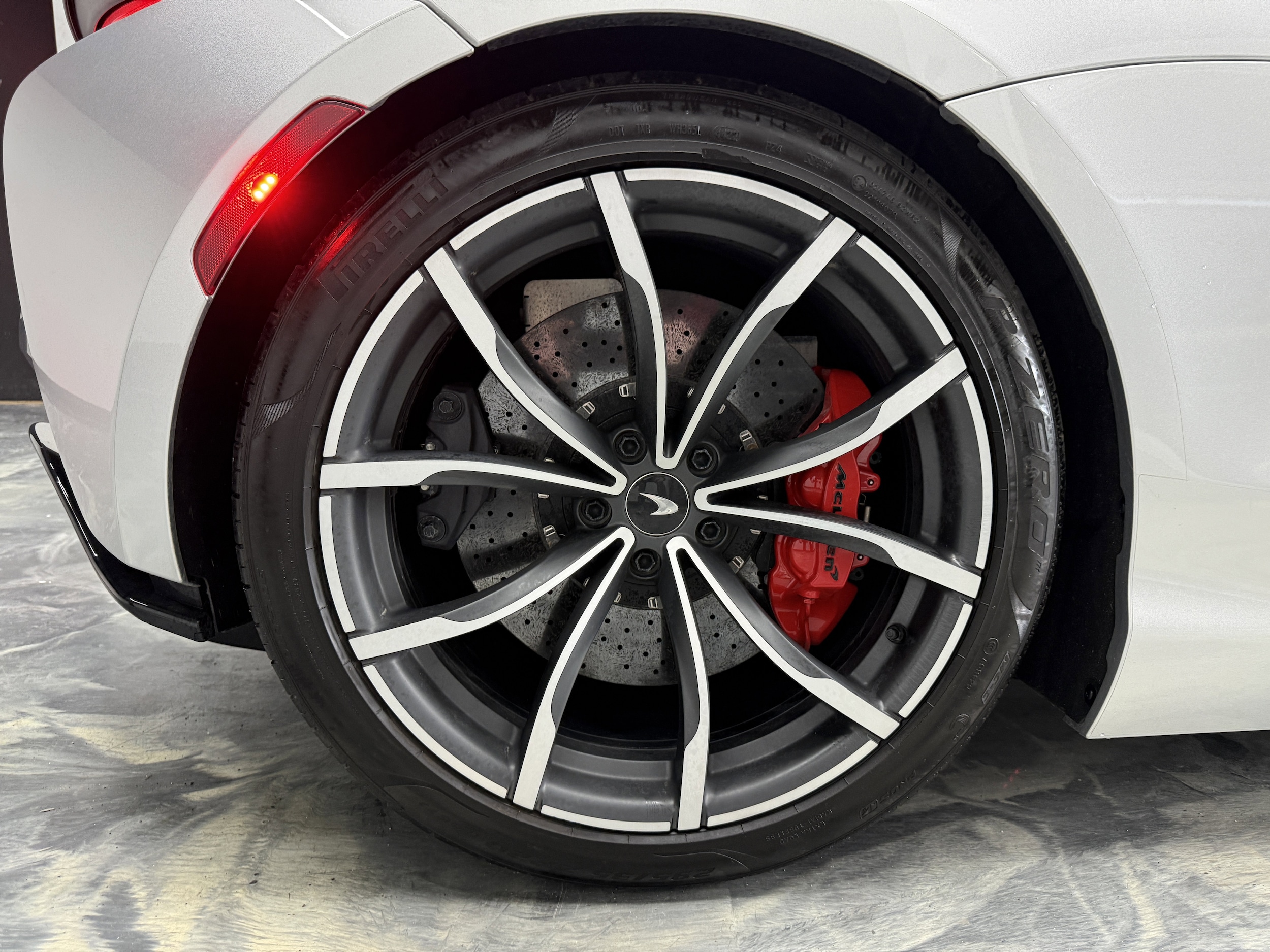 2023 McLaren Artura TechLux - Photo 39