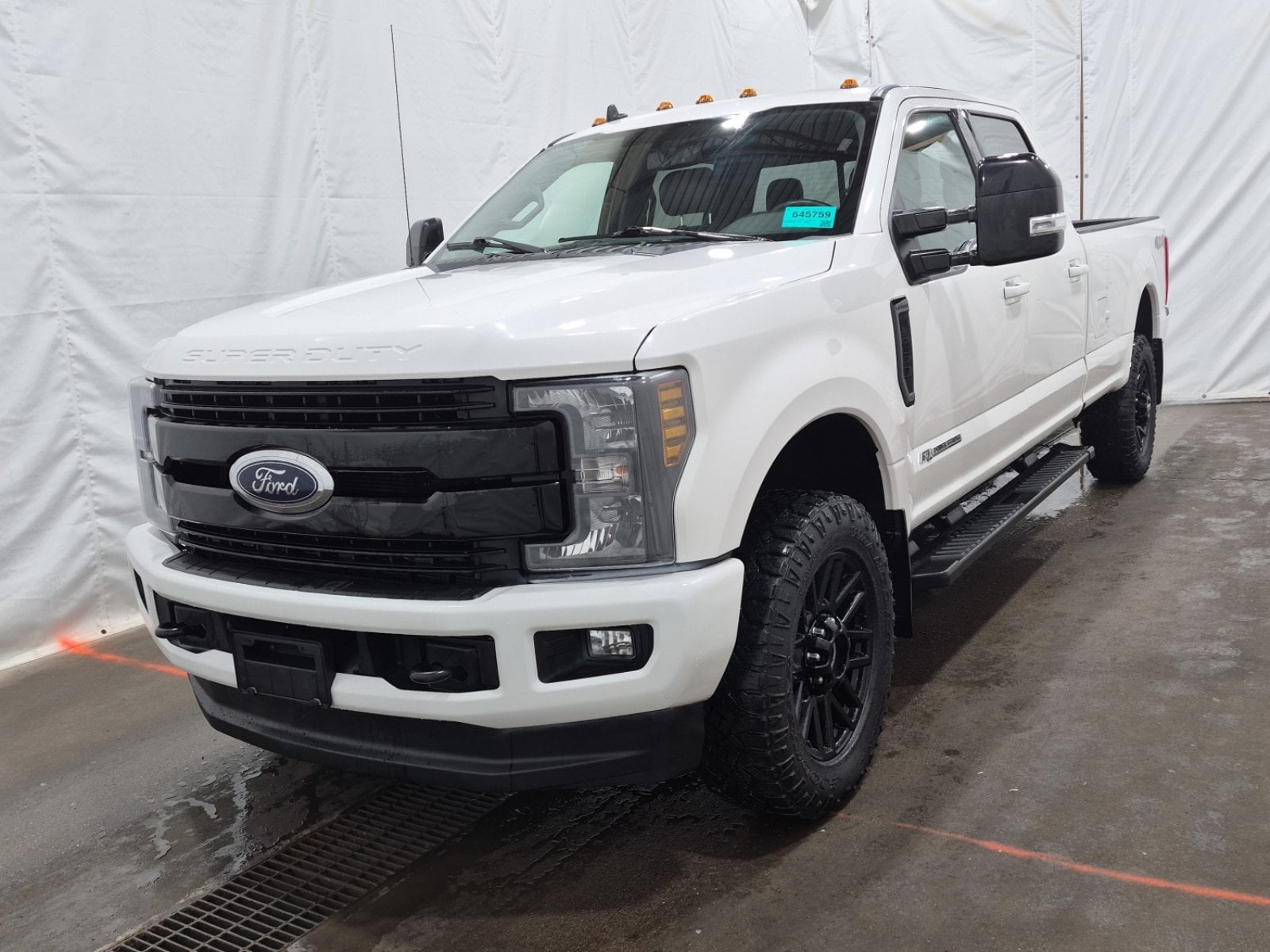 2019 Ford F-250 Lariat 4x4 Crew Cab 176 in's photo