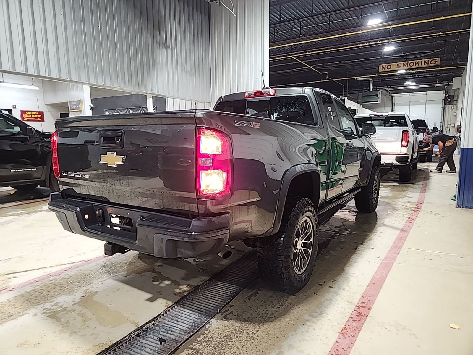 2017 Chevrolet Colorado ZR2 photo 2