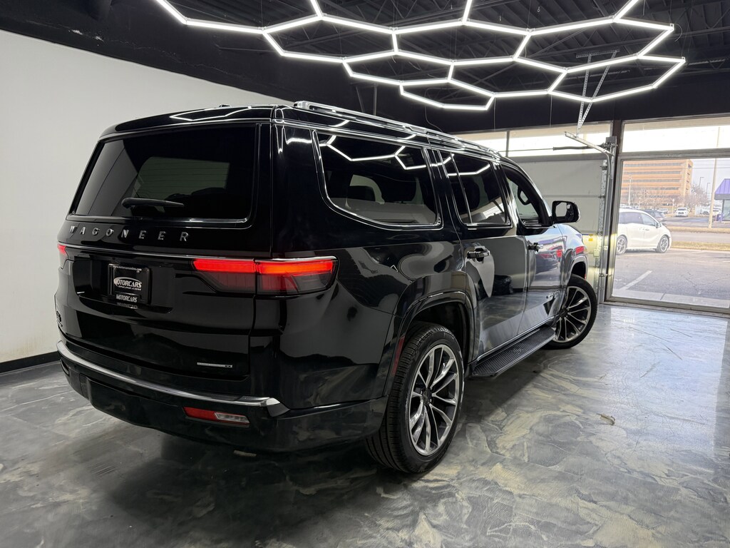 Used 2023 Jeep Wagoneer Series II Carbide SUV