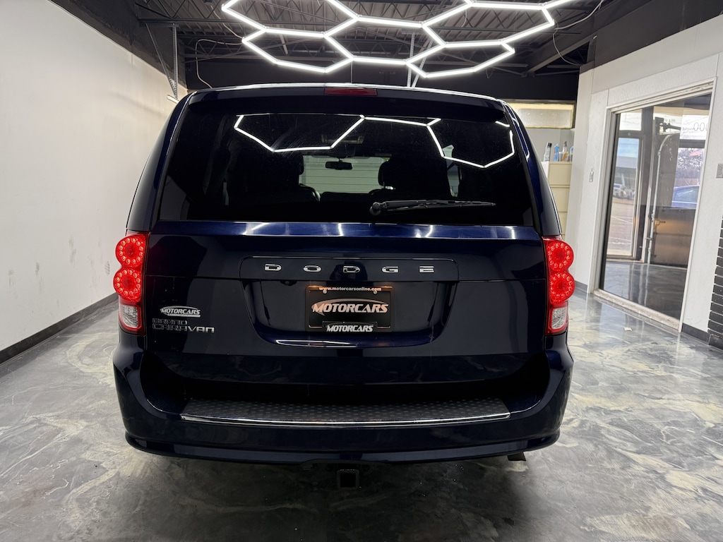 Used 2017 Dodge Grand Caravan SE Plus Van
