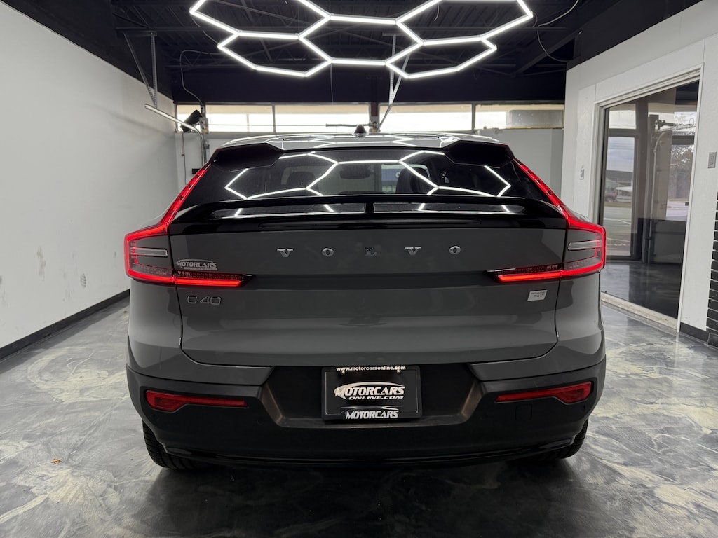 Used 2024 Volvo C40 Recharge Pure Electric Ultimate SUV