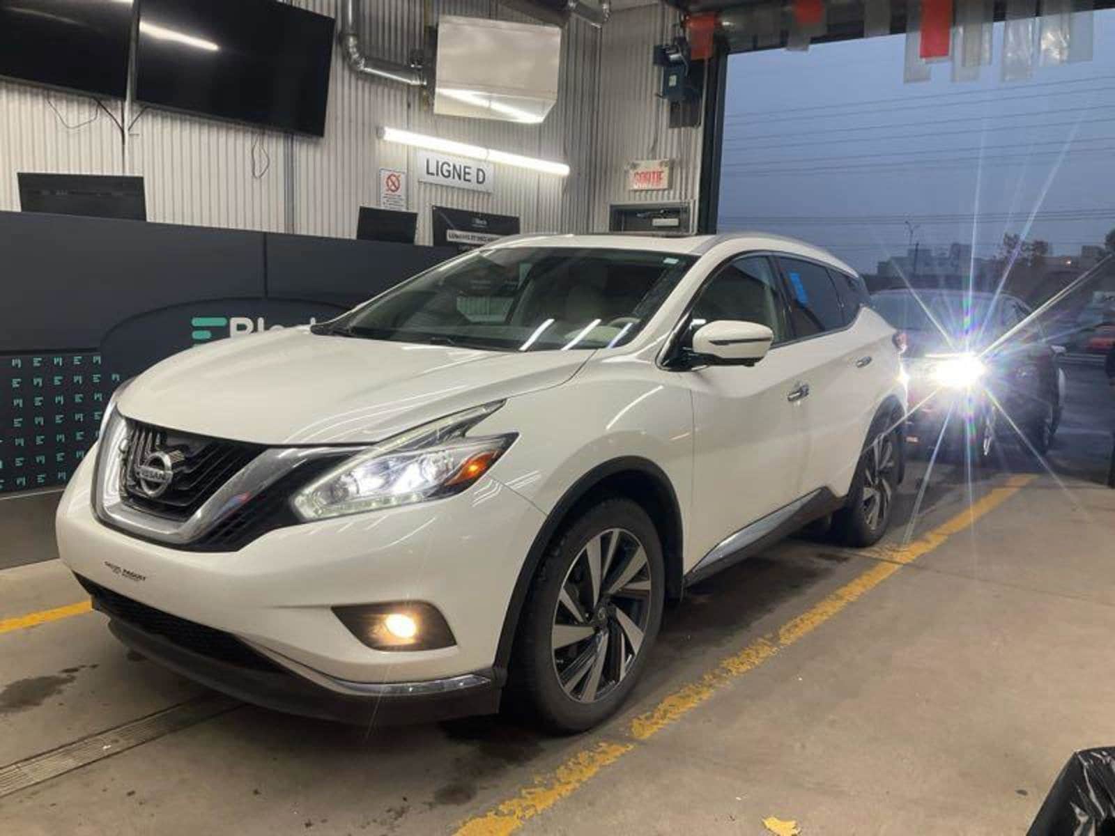 2017 Nissan Murano Platinum's photo