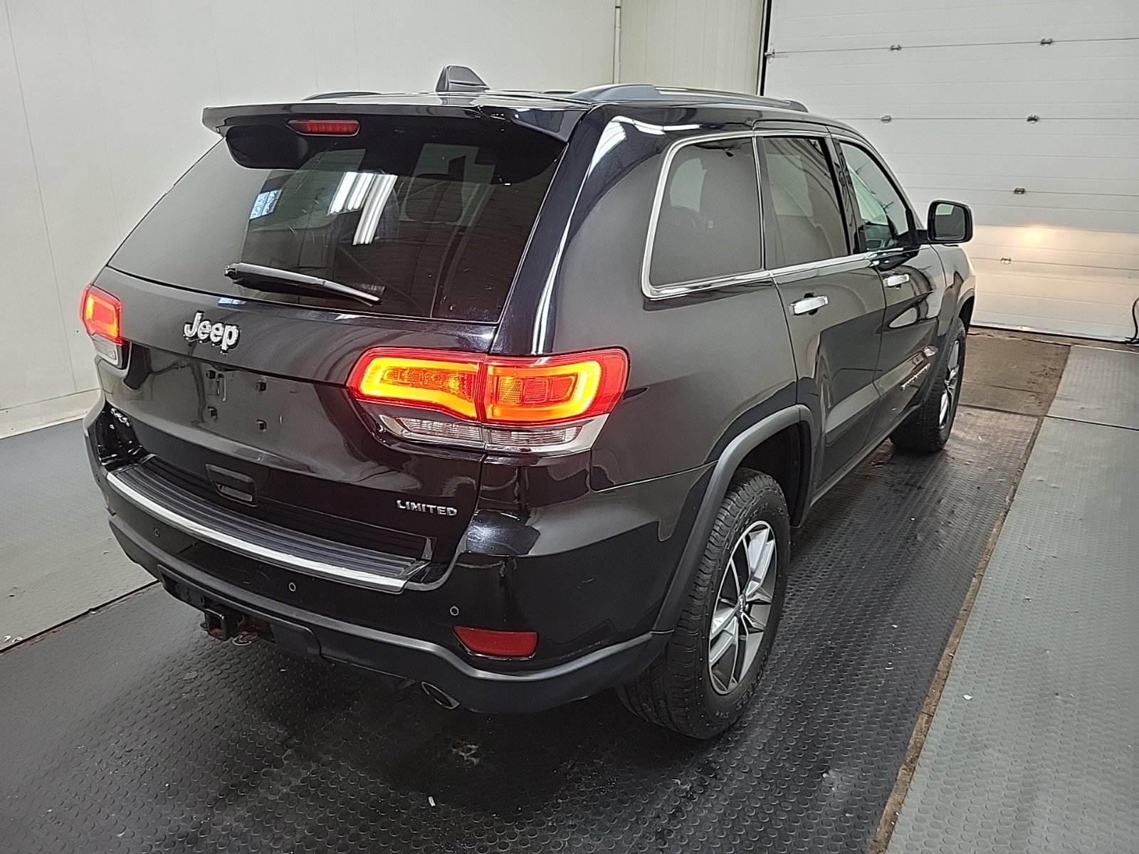 2018 Jeep Grand Cherokee Limited photo 3