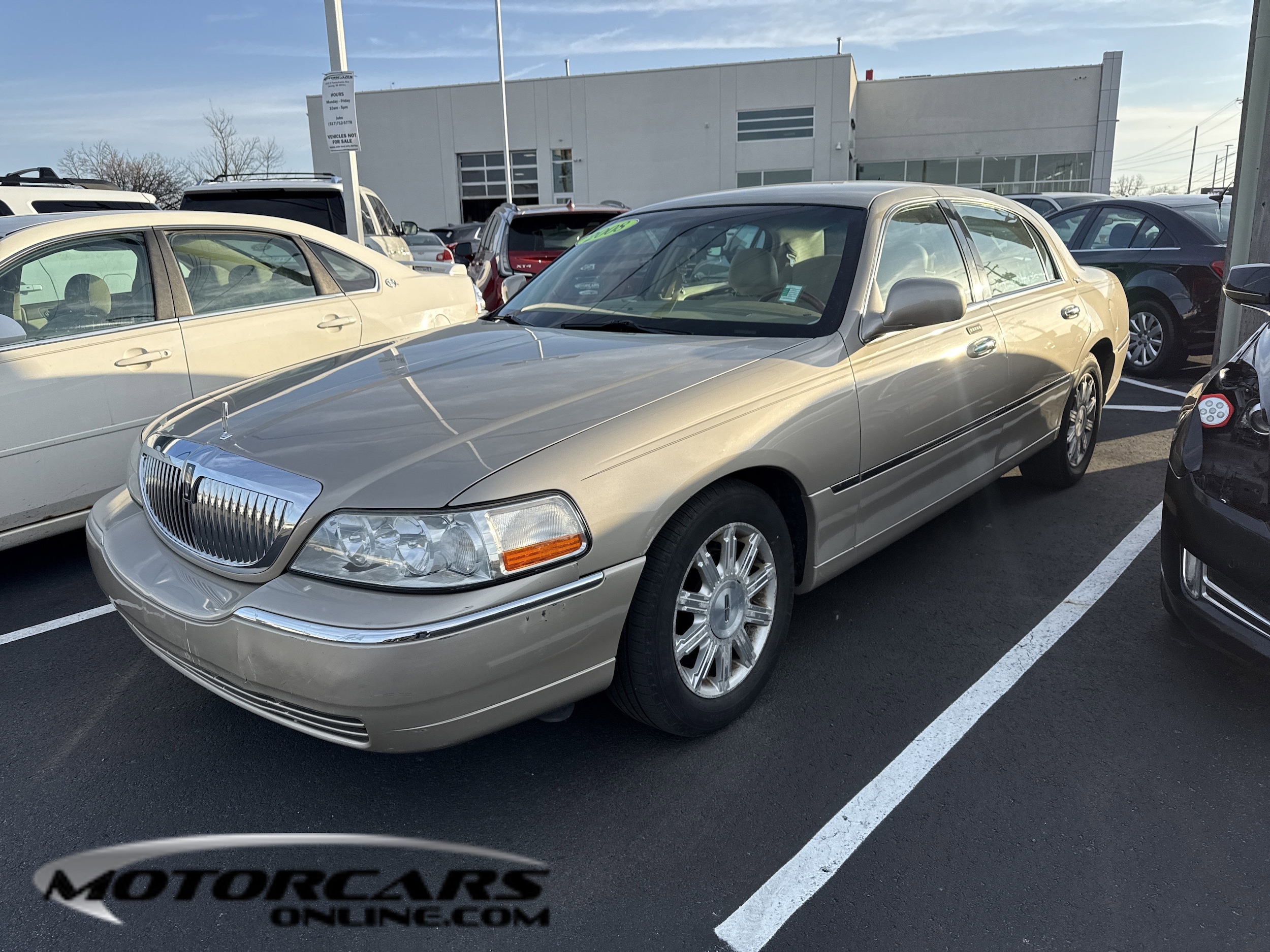 2008 Lincoln Town Car Signature Limited