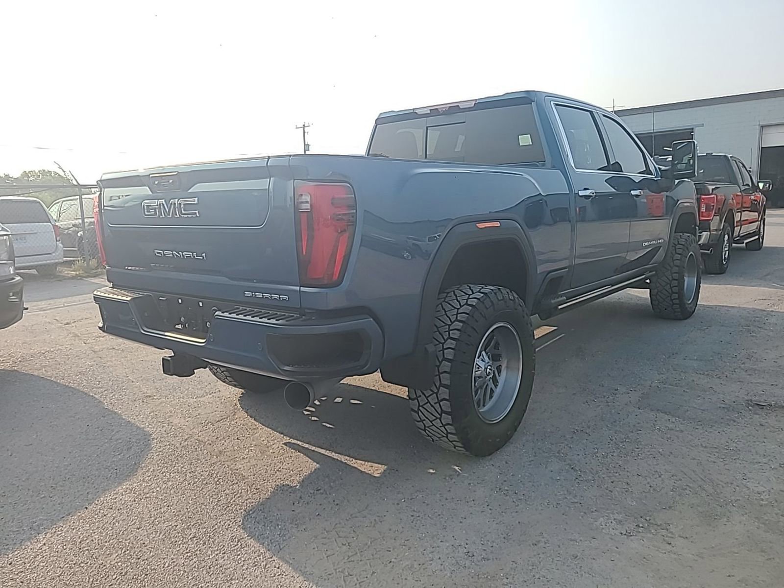 2024 Gmc Sierra HD Denali Ultimate photo 3