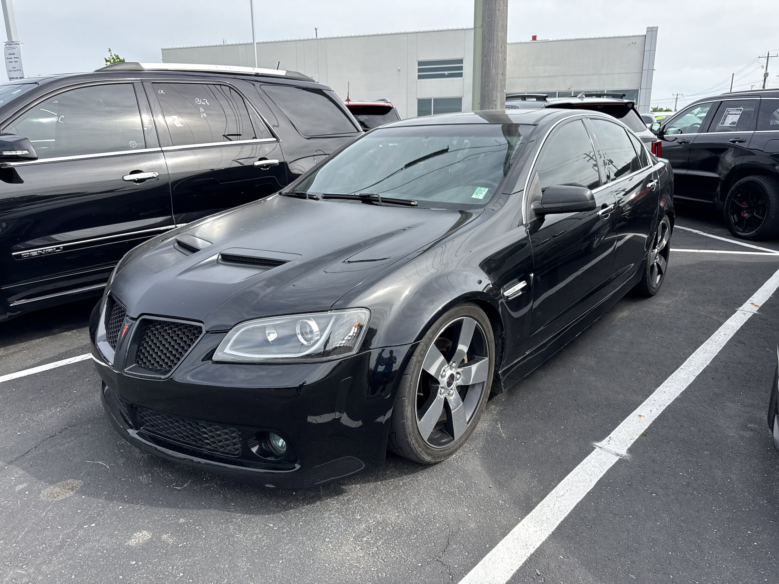2008 Pontiac G8 GT's photo