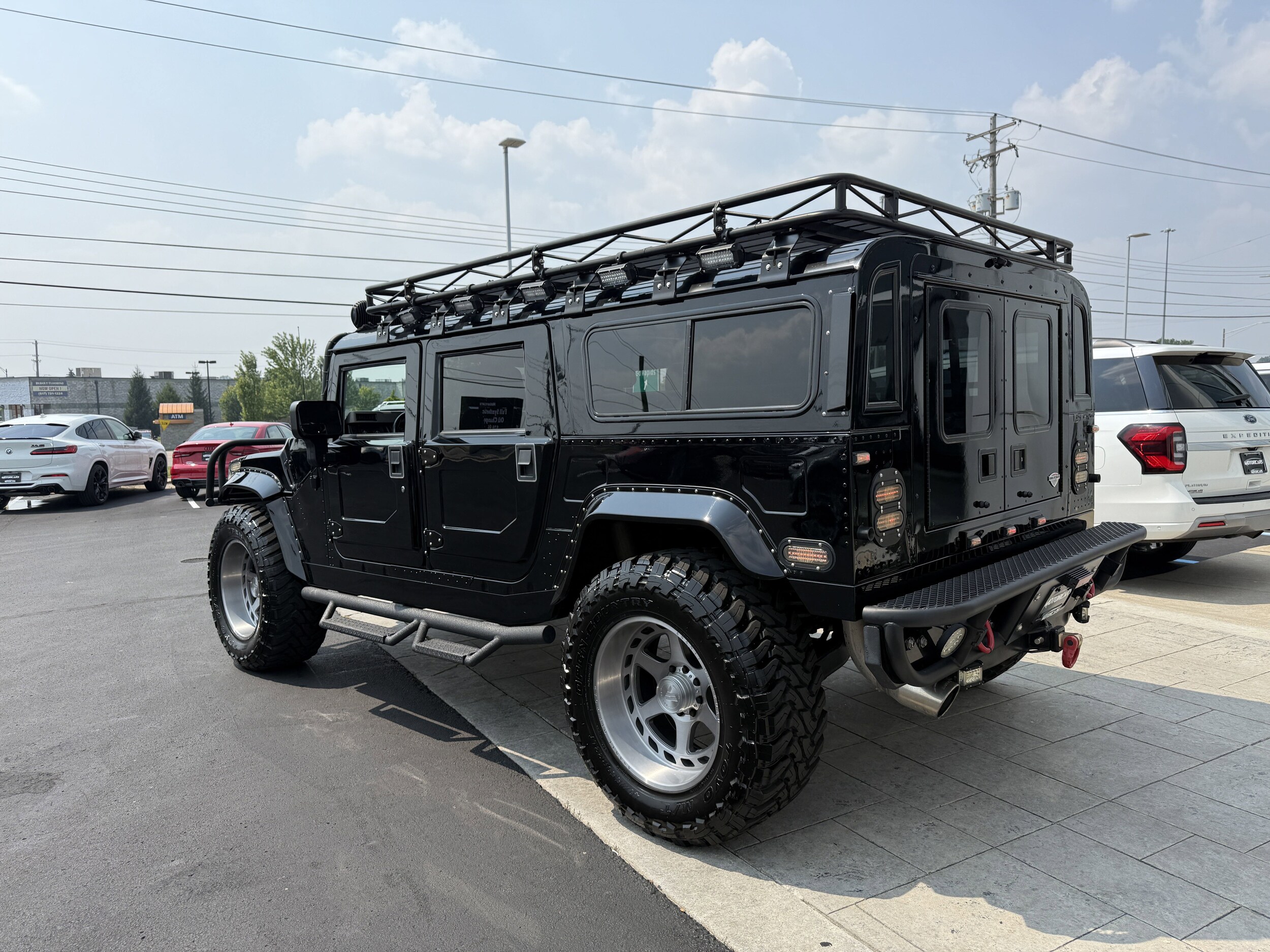 2001 Hummer H1 1 1/4 ton photo 3