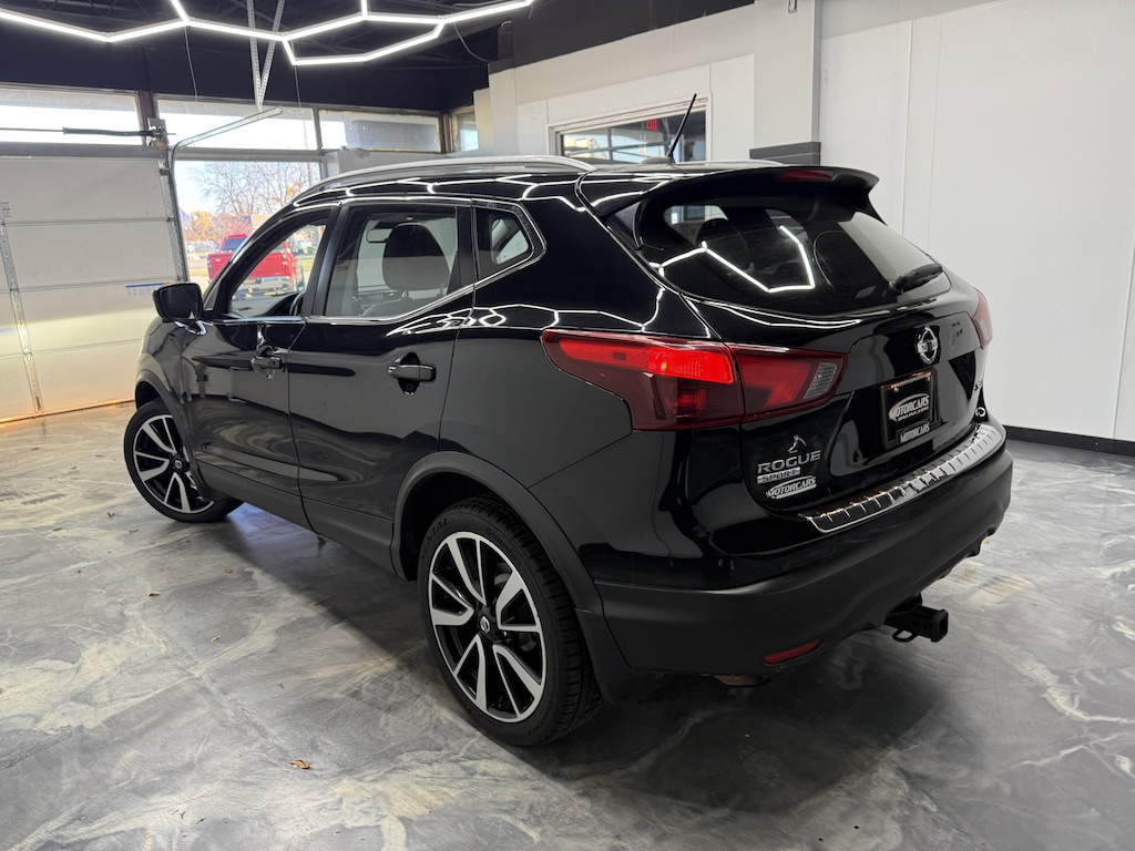 Used 2018 Nissan Rogue SL SUV