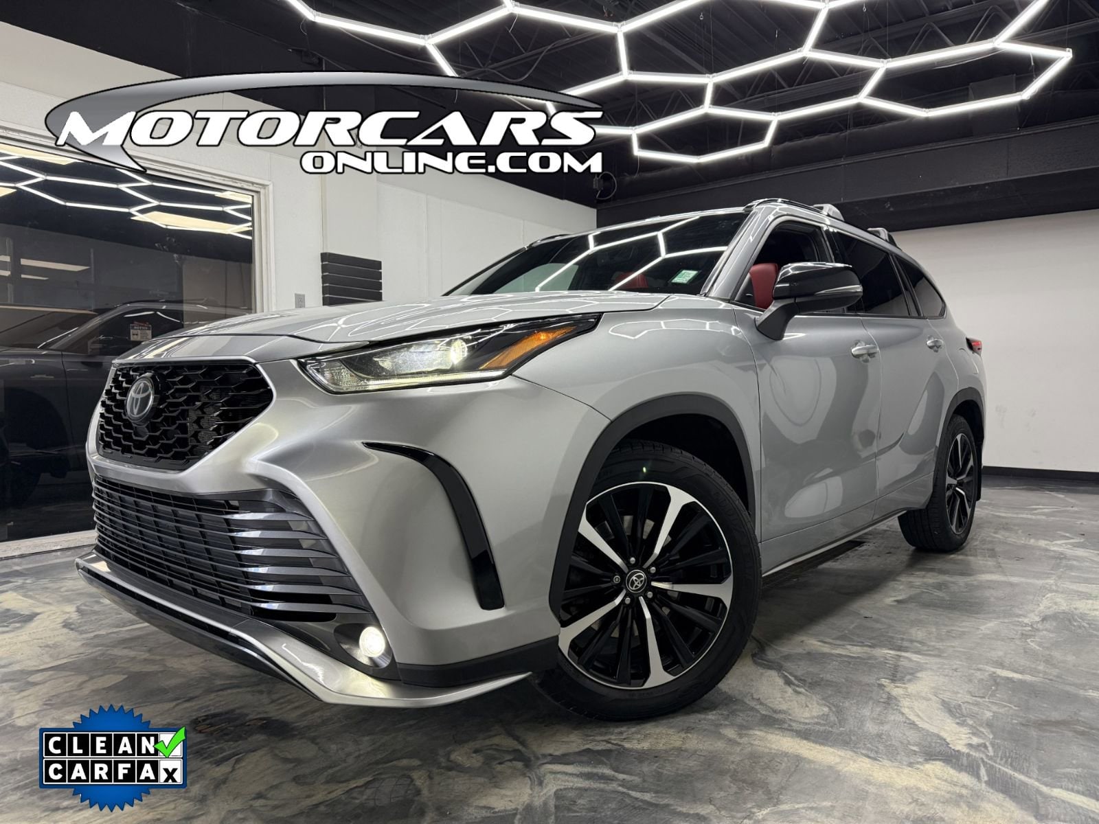 2021 Toyota Highlander XSE's photo