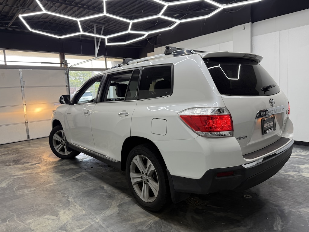 Used 2013 Toyota Highlander Limited SUV