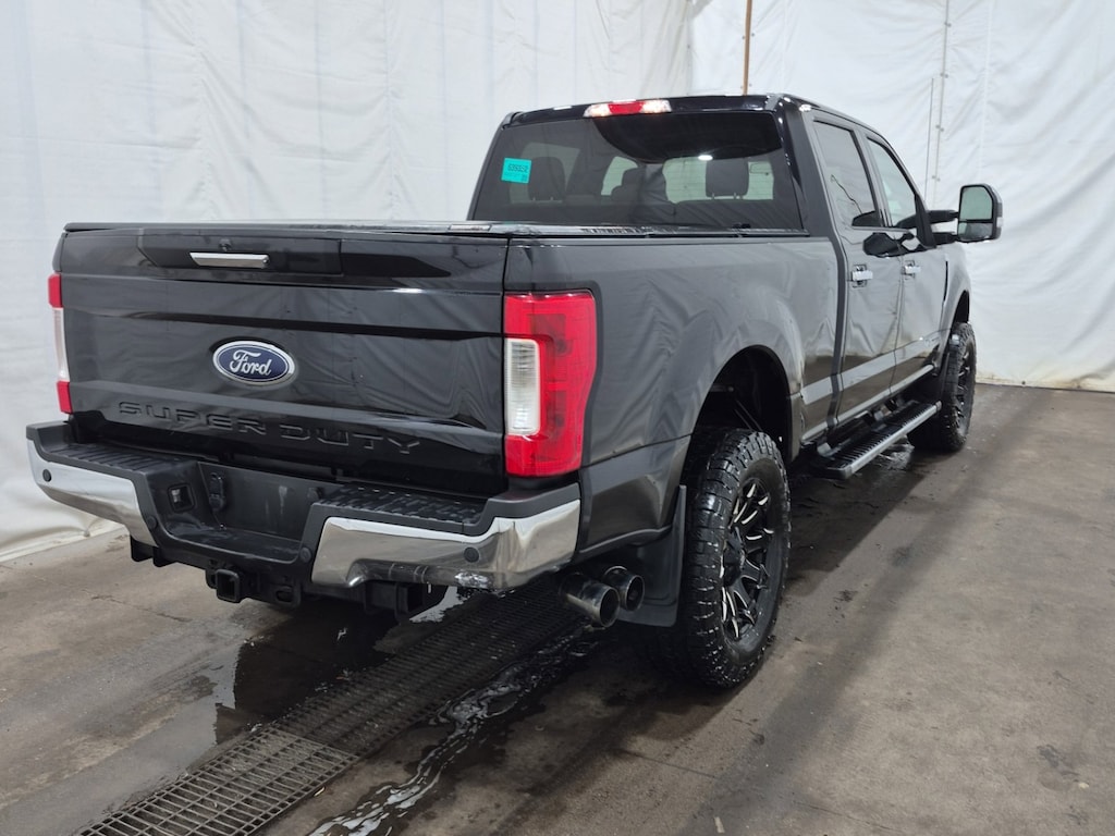 Used 2019 Ford Super Duty F-250 SRW XLT Truck Crew Cab