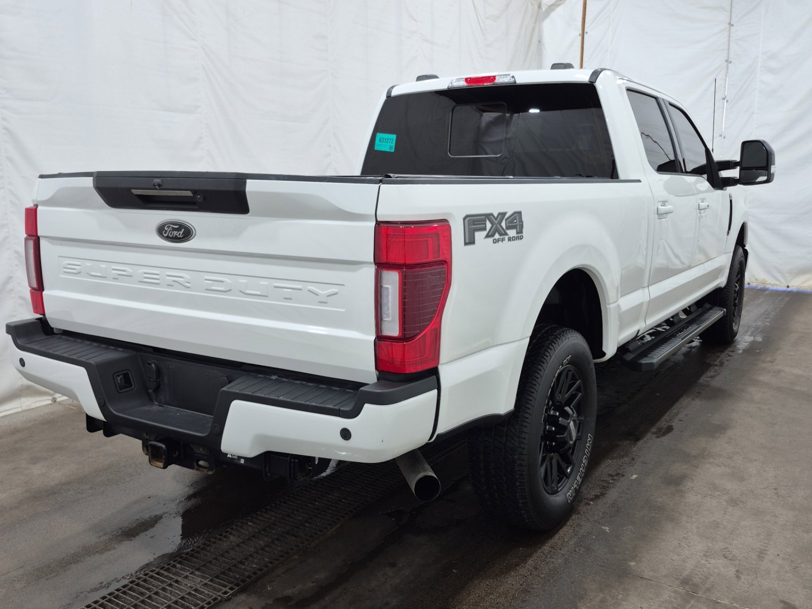 2022 Ford F-250 Lariat photo 2