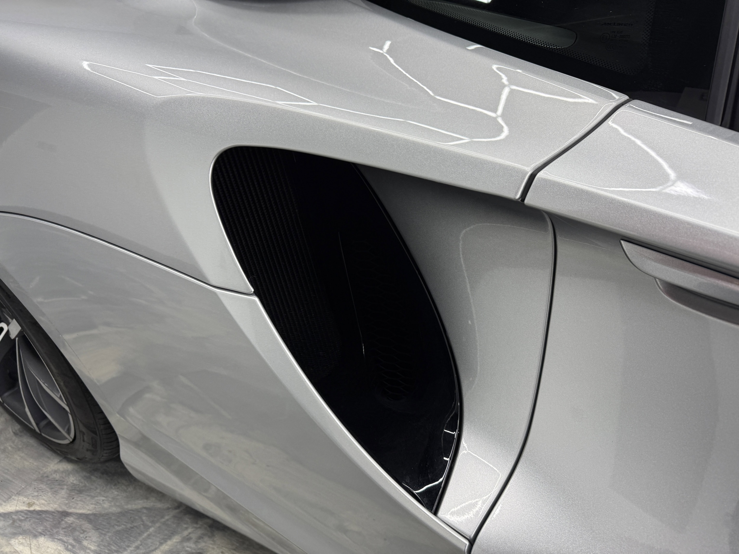 2023 McLaren Artura TechLux - Photo 18