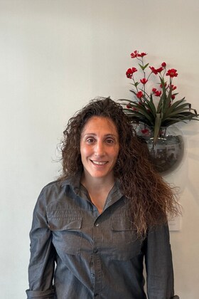 Staff member Simone Badawi from ID_930d85