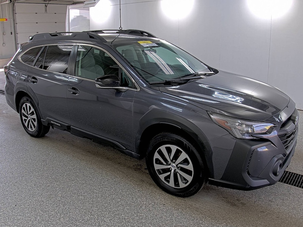 Used 2023 Subaru Outback Premium SUV