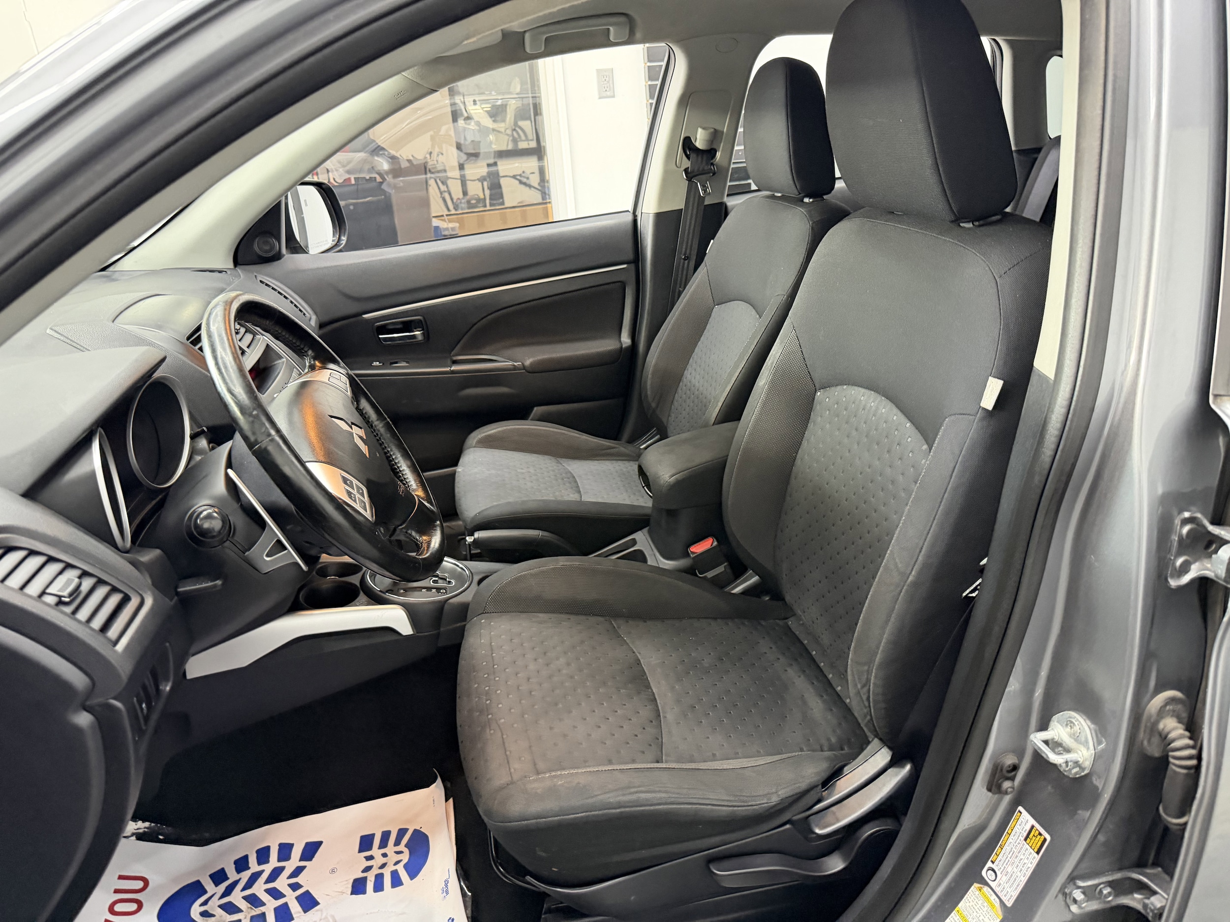 2011 Mitsubishi Outlander Sport SE - Photo 12