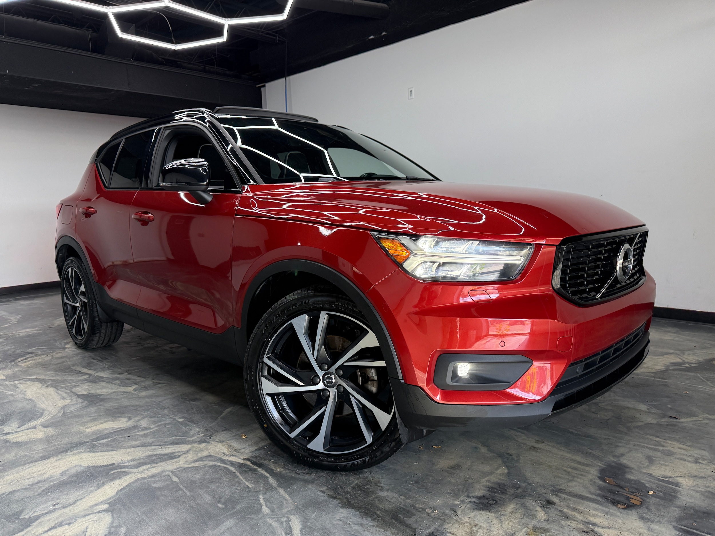 2021 Volvo XC40 R-Design - Photo 6