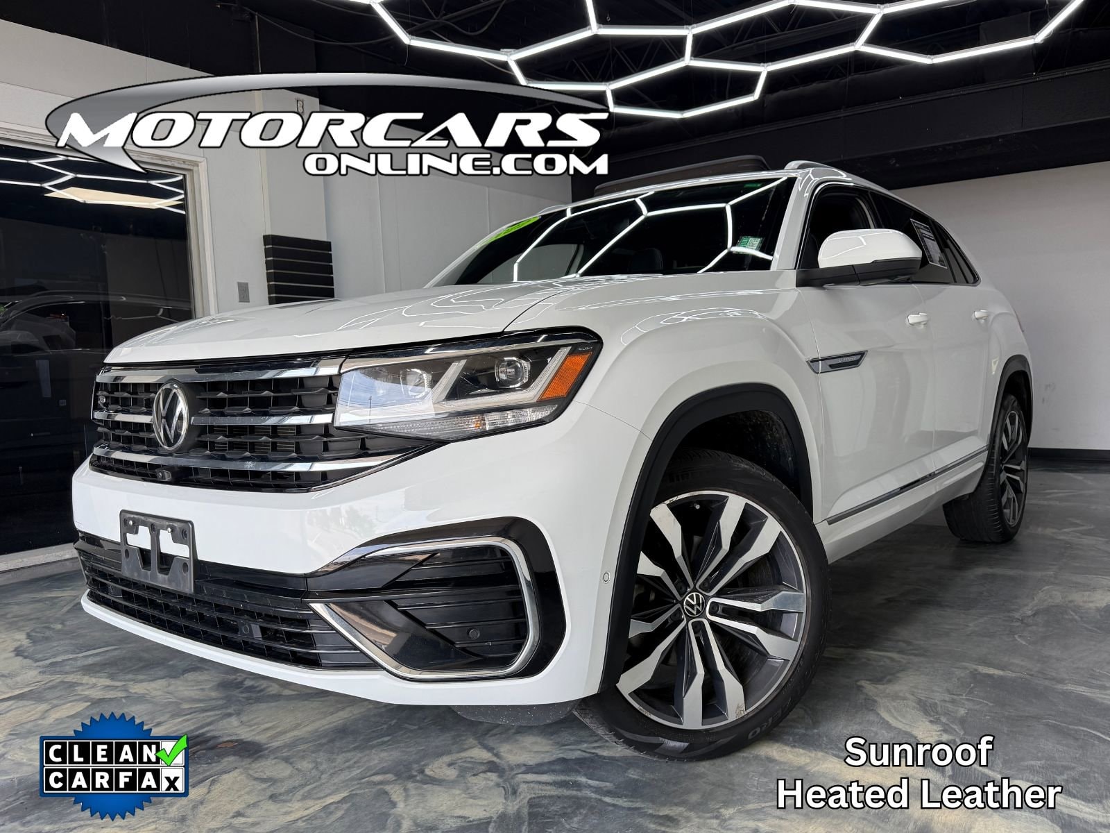 2022 Volkswagen Atlas Cross Sport 3.6L V6 SEL Premium R-Line 4MOTION's photo