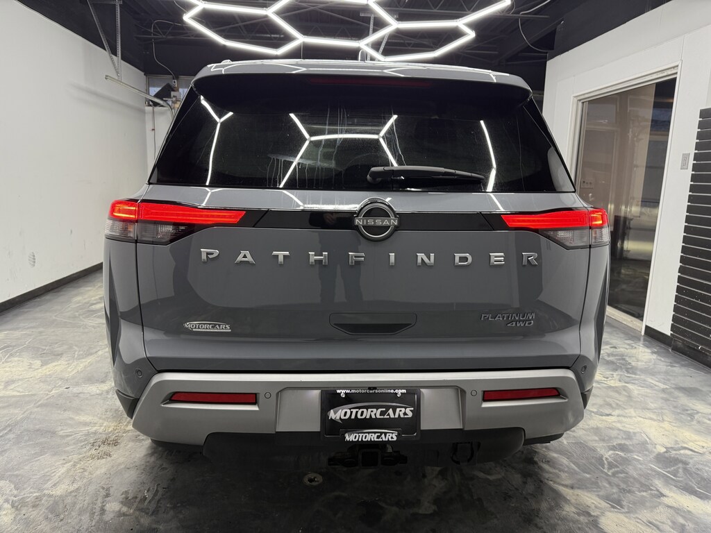 Used 2022 Nissan Pathfinder Platinum SUV